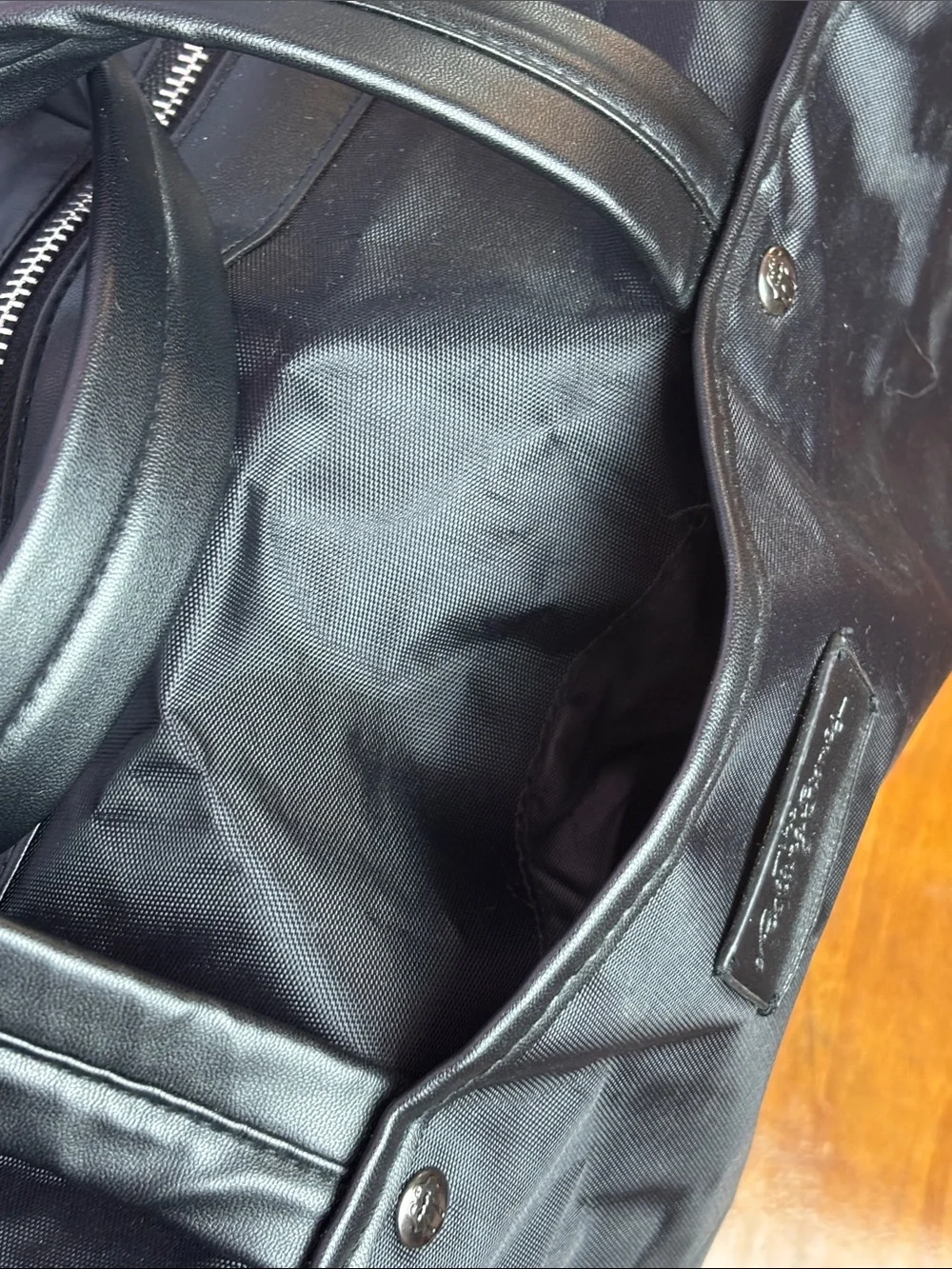 Swag Bag the Rolling Stones Memorabilia  Black Logo Nylon Duffel Adjust Strap